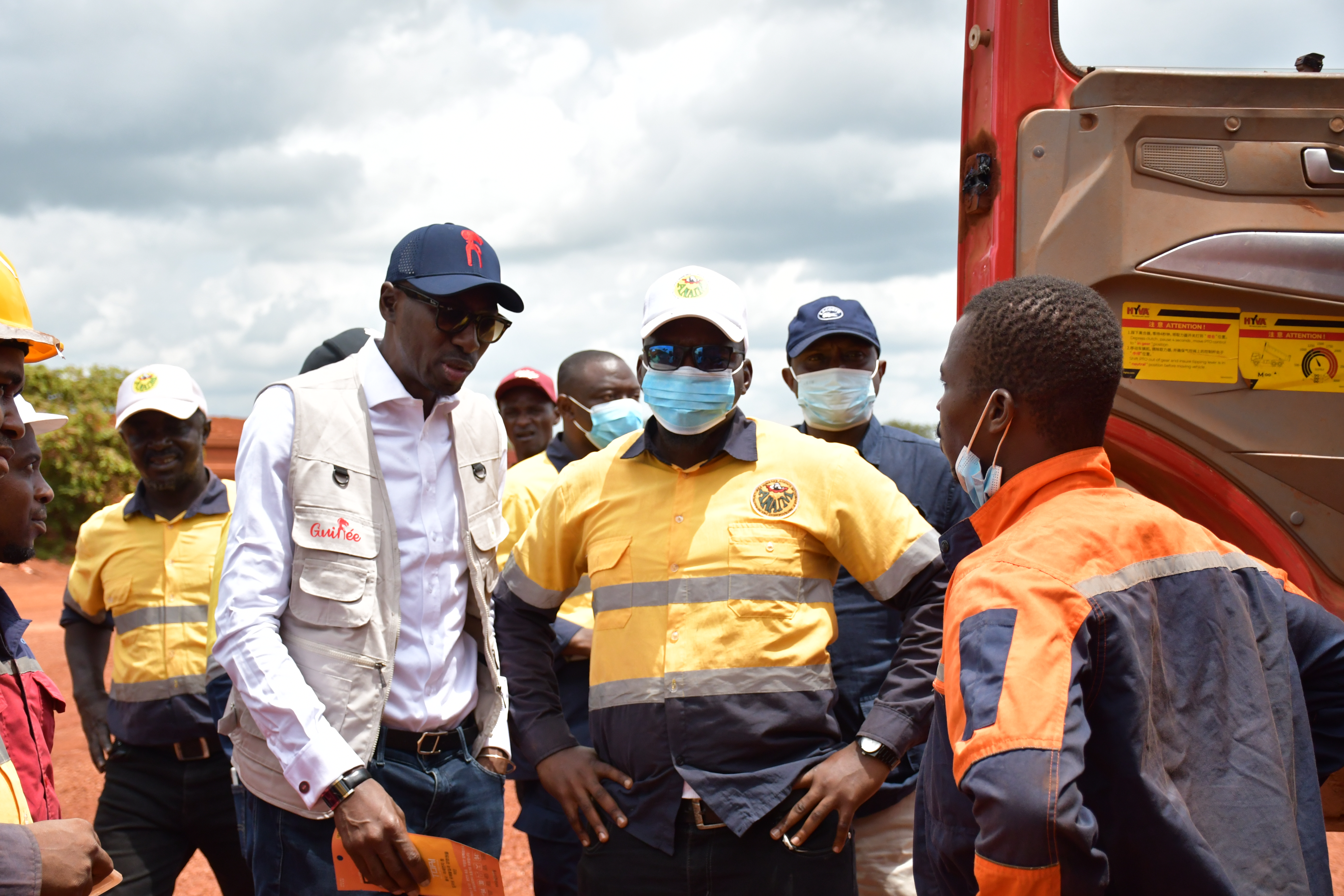 L'ANAIM au cœur du dialogue social à Boké, entre actions de solidarité et inspection de la Route de Dapilon
