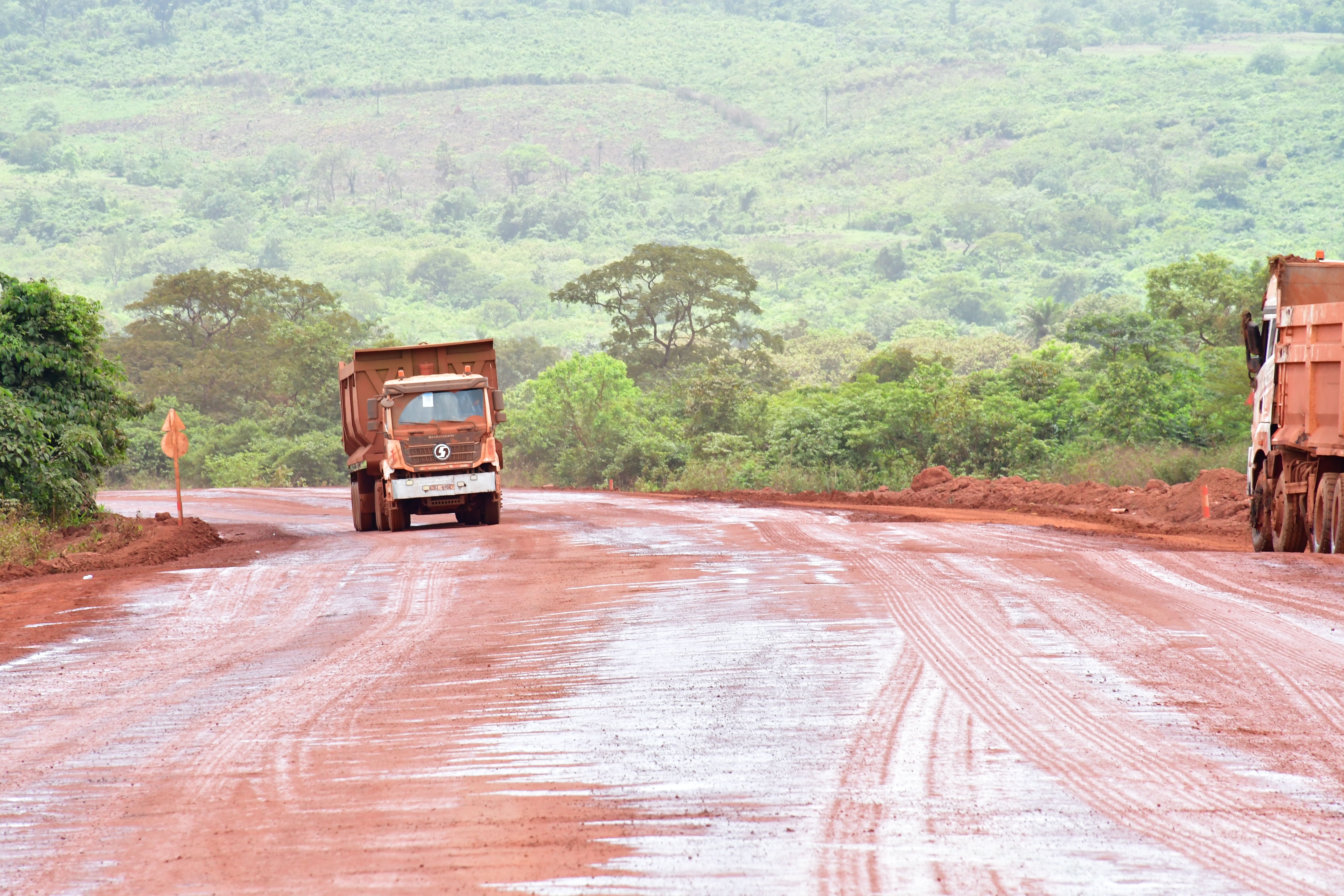 L'ANAIM au cœur du dialogue social à Boké, entre actions de solidarité et inspection de la Route de Dapilon