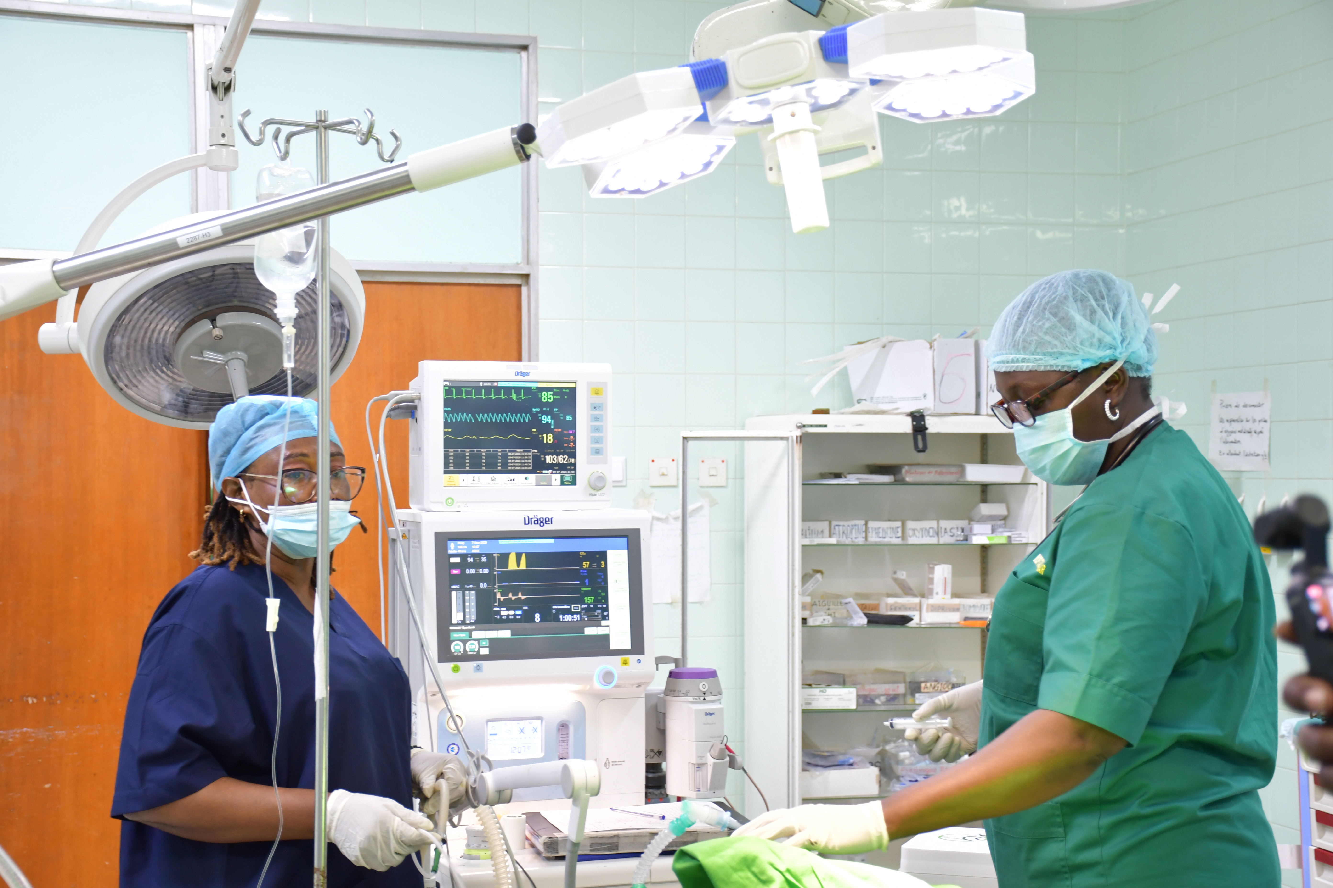 À Kamsar la chirurgie mini-invasive fait évoluer la prise en charge des patients