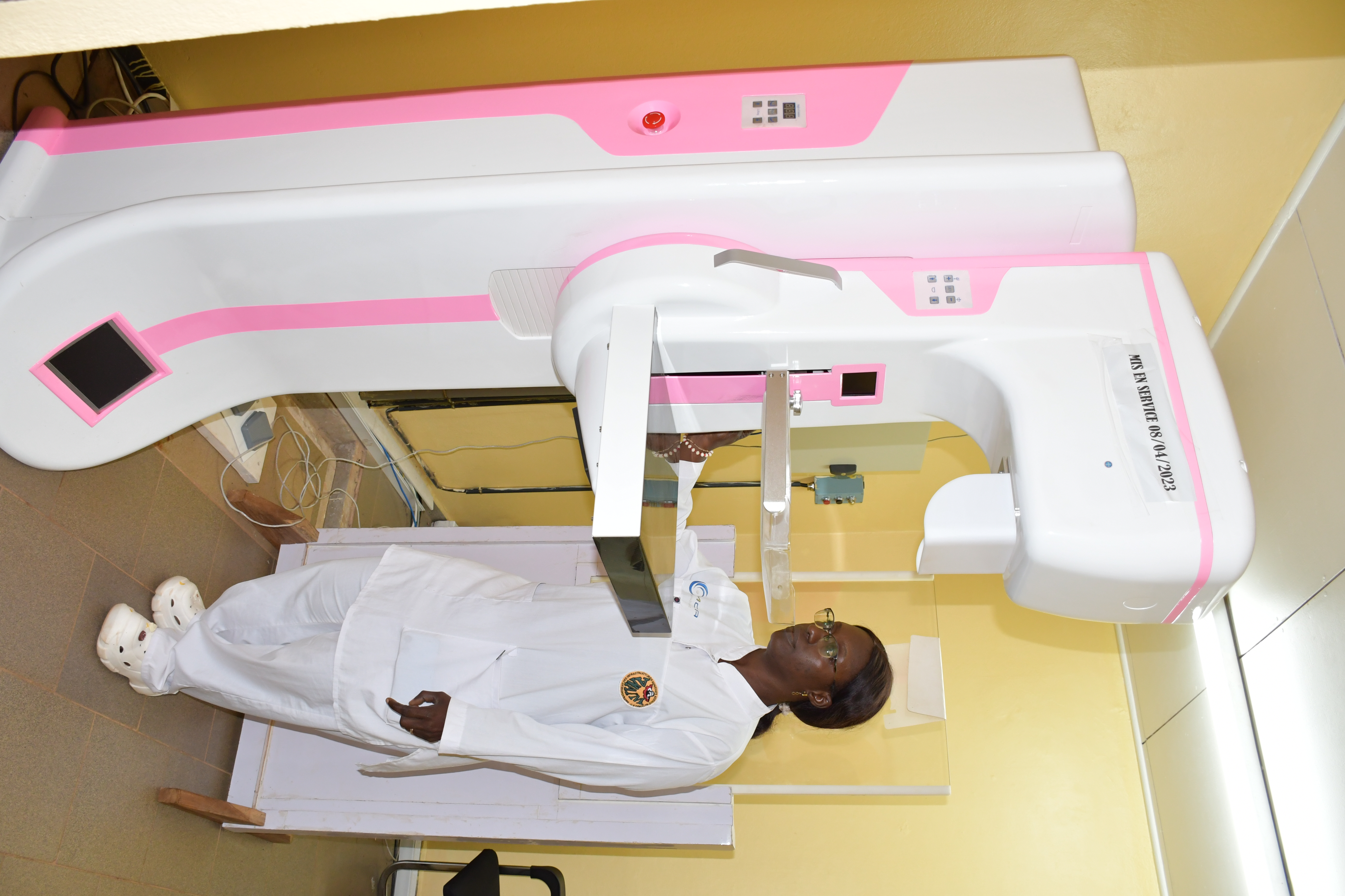 De la maternité à la néonatologie accompagner la mère et l’enfant à l’Hôpital ANAIM Kamsar