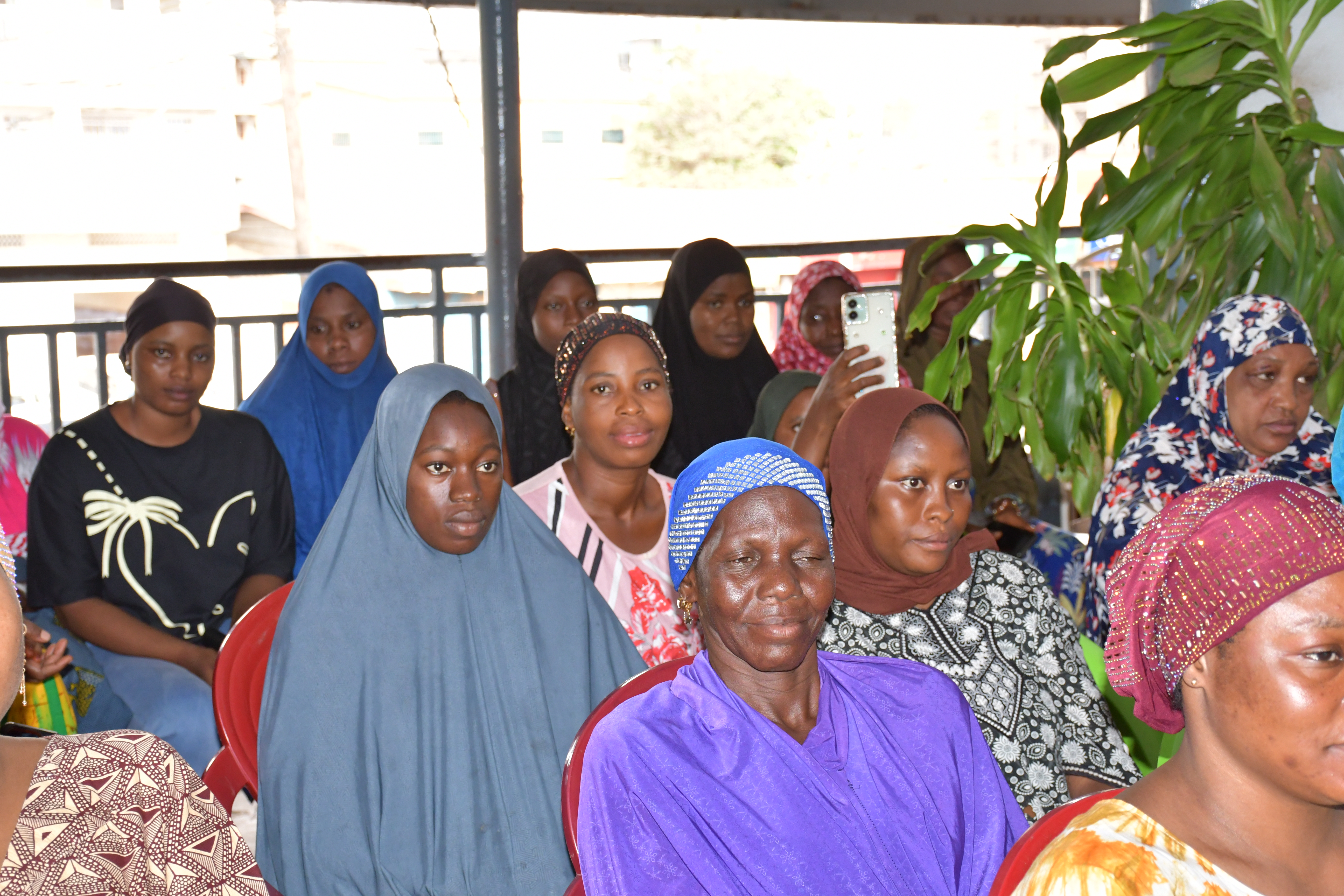 Célébration du Mois de la Femme : L’ANAIM S.A. apporte sourire et réconfort aux maternités de Ratoma et Kaloum