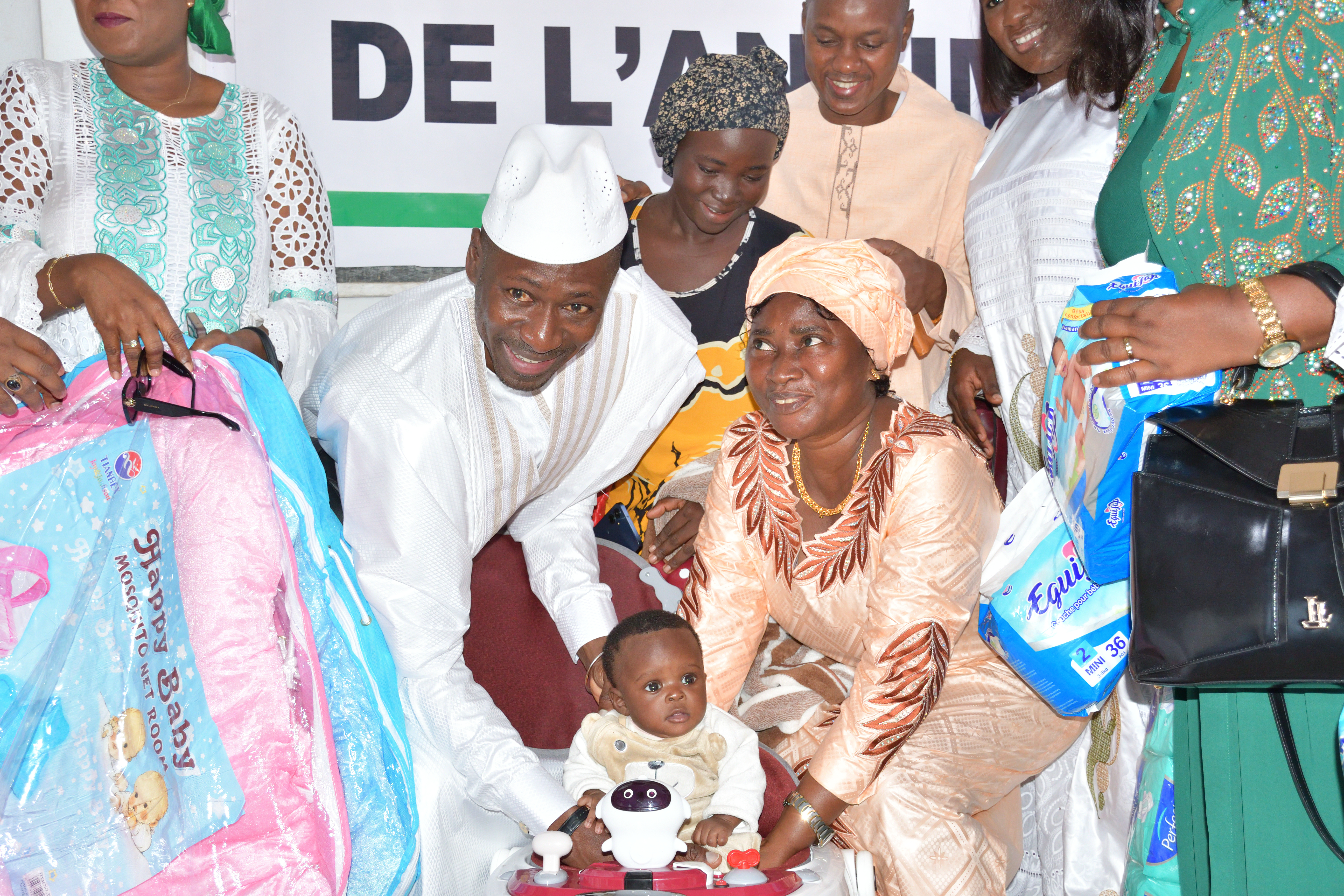 Célébration du Mois de la Femme : L’ANAIM S.A. apporte sourire et réconfort aux maternités de Ratoma et Kaloum