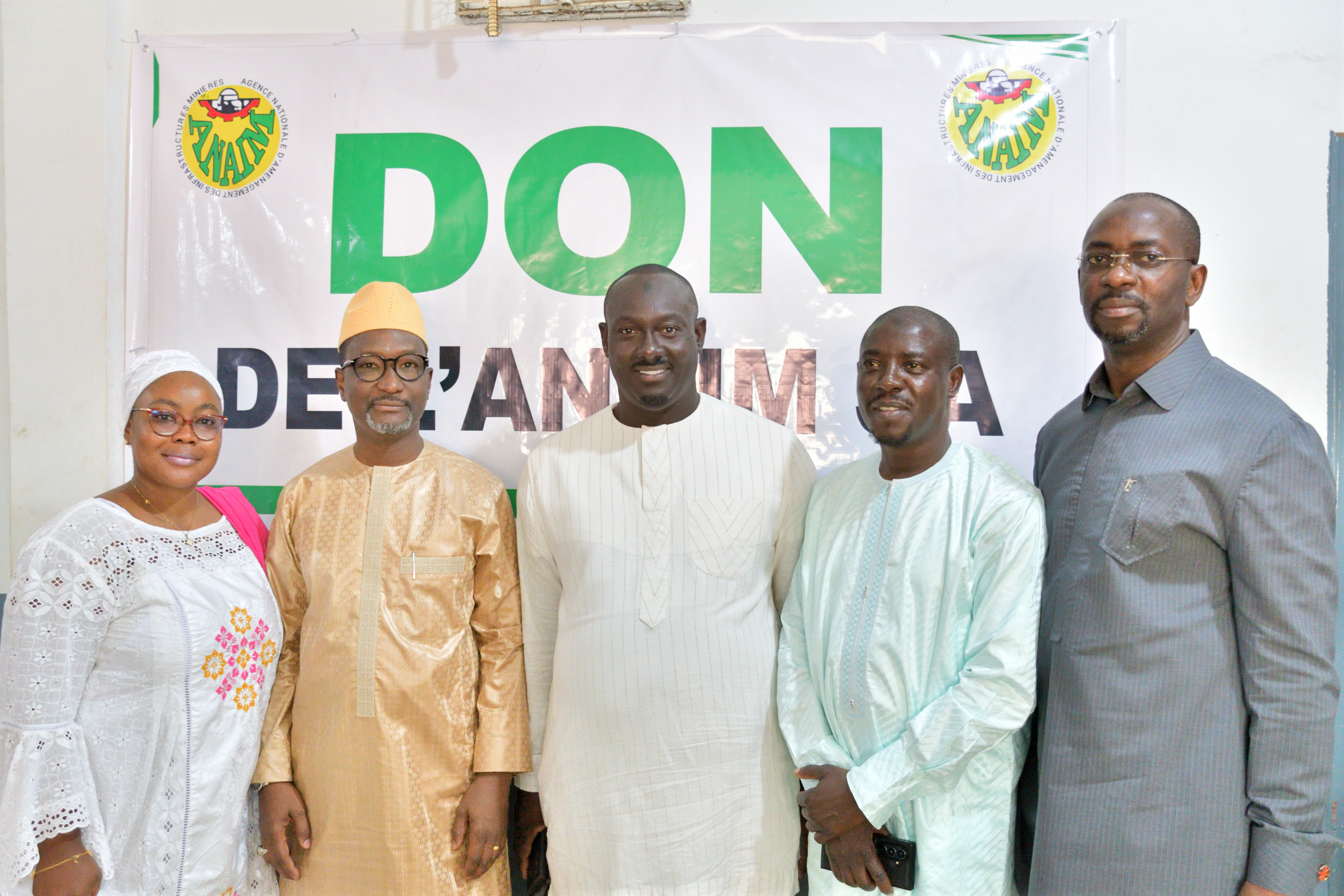 Célébration du Mois de la Femme : L’ANAIM S.A. apporte sourire et réconfort aux maternités de Ratoma et Kaloum