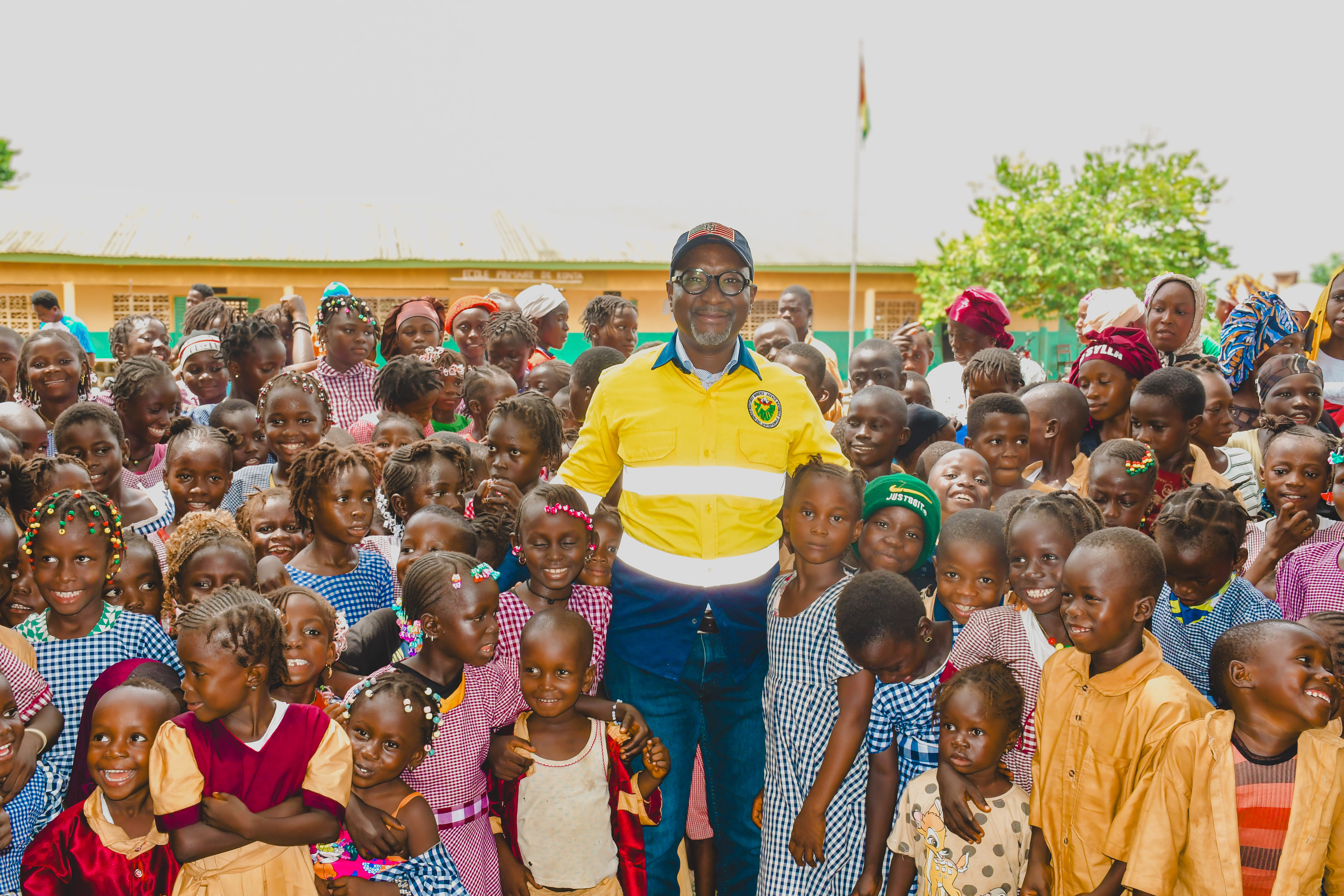 FORÉCARIAH : L’ANAIM RENFORCE SON ENGAGEMENT COMMUNAUTAIRE À KONTA  PAR UNE REMISE DE KITS SCOLAIRES